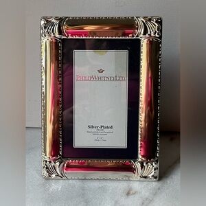 Silver-Plated Photo Frame for 4”x6” photo